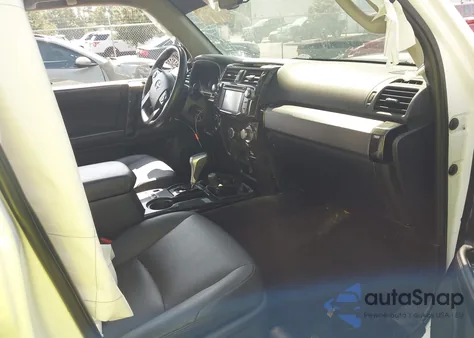 2019 Toyota 4Runner Trd Pro z USA, uszkodzony, nr VIN JTEBU5JR9K5620810